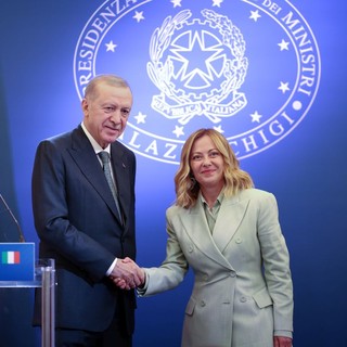 Italia-Turchia, Meloni incontra Erdogan “Confermata solidità rapporti”