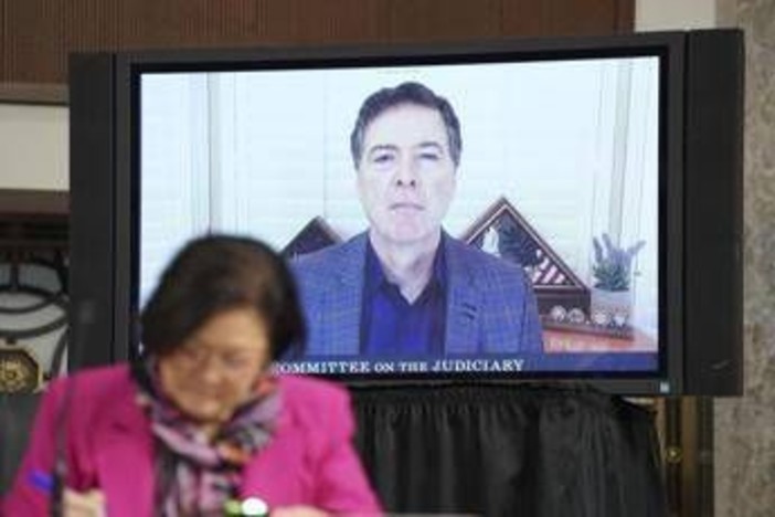 Incriminato James Comey, l'ex direttore Fbi che indagò su Trump