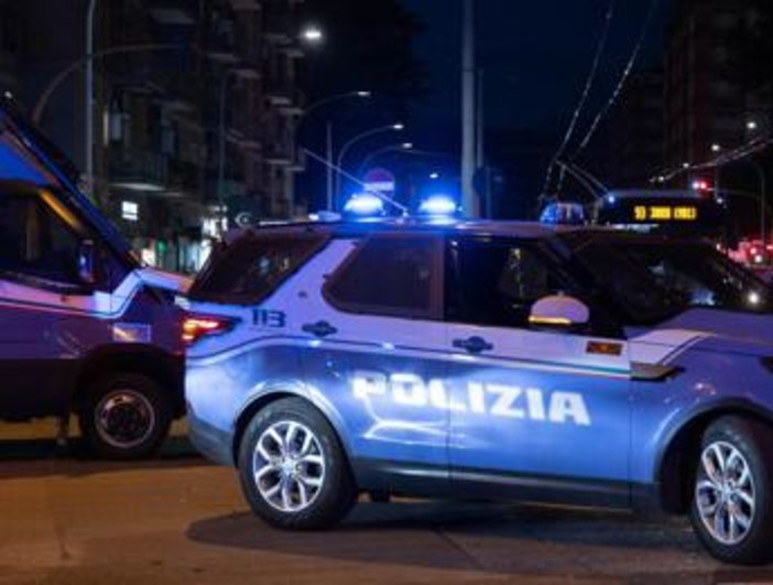 Roma, due somali aggrediti da 10 ragazzi a San Lorenzo e feriti a coltellate: al vaglio telecamere Roma, due somali aggrediti da 10 ragazzi a San Lorenzo e feriti a coltellate: al vaglio telecamere