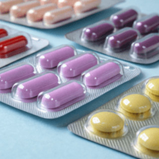 Farmaci, Egualia: 'equivalenti spina dorsale terapie croniche, ora rischiano crisi'