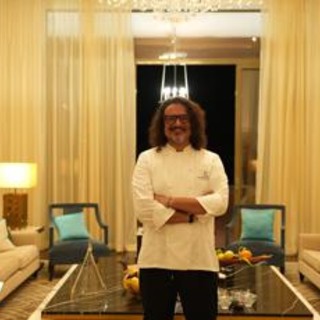 Money Road, oggi la nuova puntata e arriva... lo chef Alessandro Borghese Money Road, oggi la nuova puntata e arriva... lo chef Alessandro Borghese