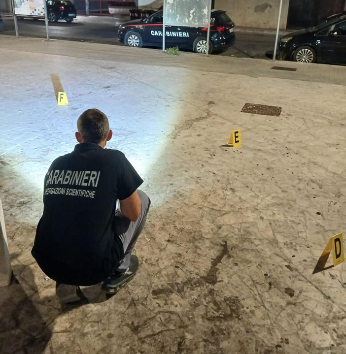 Trani, rissa tra giovani. Diciottenne muore accoltellato
