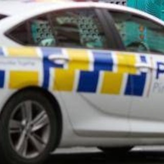 Nuova Zelanda, in fuga con i tre figli per 4 anni: uomo ucciso da polizia