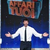 Torna 'Affari Tuoi', da oggi Stefano De Martino tutti i giorni su Rai1 Torna 'Affari Tuoi', da oggi Stefano De Martino tutti i giorni su Rai1