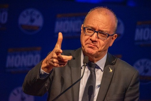 Scuola, Valditara “Al lavoro su circolare per tetto agli stranieri in classe” Scuola, Valditara “Al lavoro su circolare per tetto agli stranieri in classe”