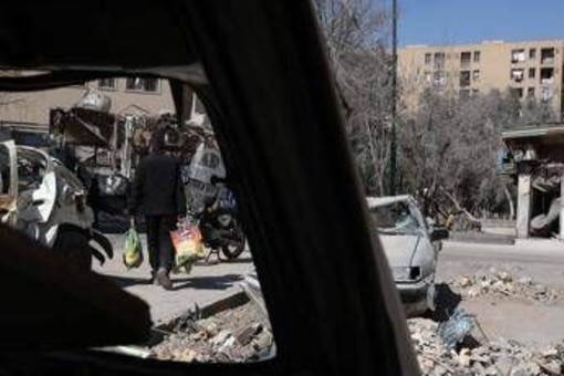 Iran, nuovi raid su Teheran. Israele attacca Beirut. Esplosioni a Tel Aviv - La diretta