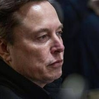 Elon Musk: "Ue deve essere abolita, sovranità restituita ai singoli Paesi" Elon Musk: "Ue deve essere abolita, sovranità restituita ai singoli Paesi"