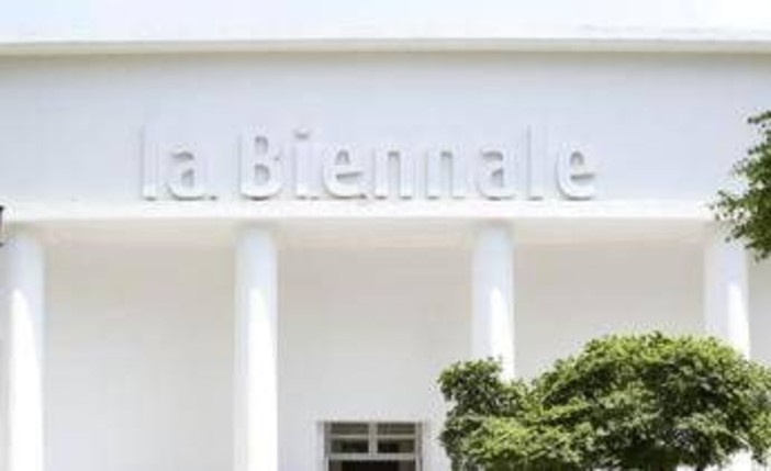 Biennale Arte, ecco perché la giuria internazionale si è dimessa: la ricostruzione