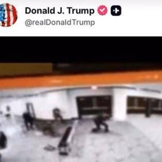 Trump, spari alla cena dei giornalisti: i momenti dell'attacco