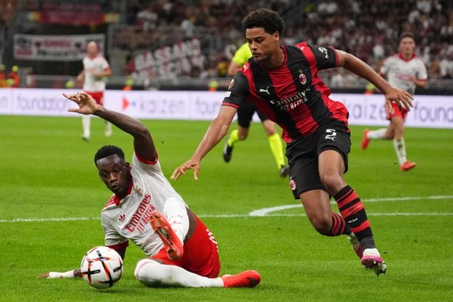 Milan ko al debutto in Europa League, Benfica vince 2-0 a San Siro Milan ko al debutto in Europa League, Benfica vince 2-0 a San Siro