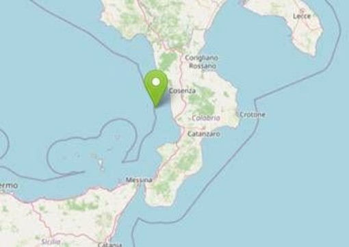 Terremoto in Calabria, notte di paura. Sindaco di Corigliano: "Forte ma nessun danno, circolano anche fake news" Terremoto in Calabria, notte di paura. Sindaco di Corigliano: "Forte ma nessun danno, circolano anche fake news"