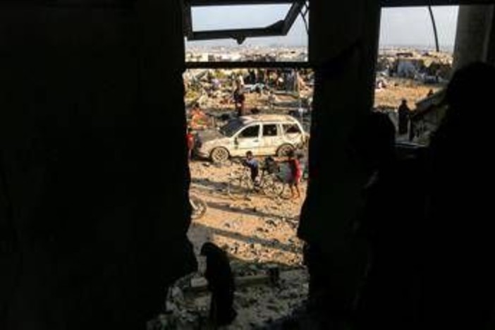 Gaza, &quot;nuovi raid: dall'alba almeno 34 morti&quot;. Olanda vieta ingresso a ministri israeliani