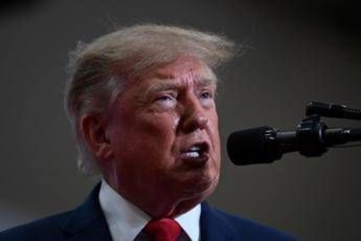 Trump insulta la Norvegia: "Fa schifo, non voglio nessun immigrato" Trump insulta la Norvegia: "Fa schifo, non voglio nessun immigrato"