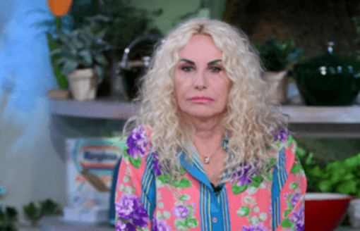 Antonella Clerici, la rabbia e lo sfogo a È sempre mezzogiorno: cosa è successo Antonella Clerici, la rabbia e lo sfogo a È sempre mezzogiorno: cosa è successo