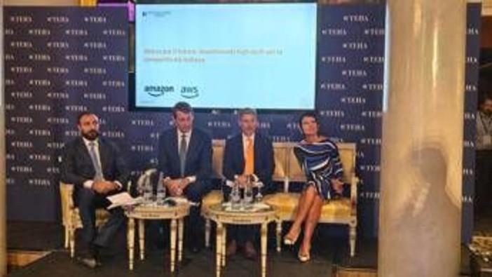 Studio Teha-Amazon, così l'Italia resta in ritardo su investimenti high-tech Studio Teha-Amazon, così l'Italia resta in ritardo su investimenti high-tech