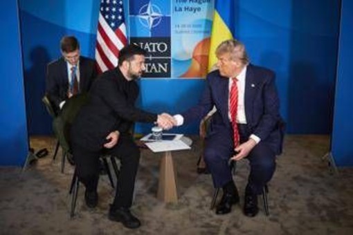 Ucraina, Trump: &quot;Putin deve chiudere guerra&quot;. E valuta di inviare più missili Patriot