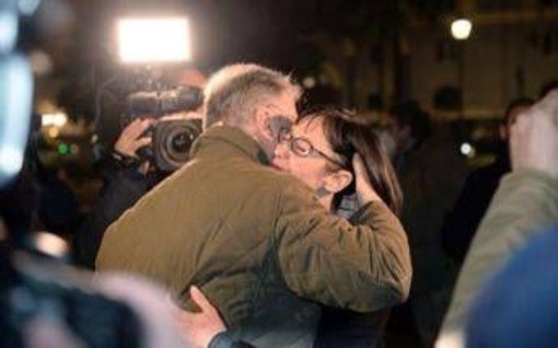 Ilaria Cucchi e Fabio Anselmo si sposano: "Abbiamo scelto di non lasciare che il lutto diventasse l’unica cosa che siamo" Ilaria Cucchi e Fabio Anselmo si sposano: "Abbiamo scelto di non lasciare che il lutto diventasse l’unica cosa che siamo"