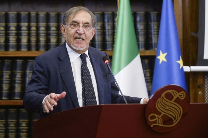 La Russa “Sulle violenze ci sono coperture palesi e sotterranee” La Russa “Sulle violenze ci sono coperture palesi e sotterranee”
