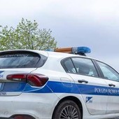 Roma, scontro tra auto e moto: muore 22enne in via Ostiense Roma, scontro tra auto e moto: muore 22enne in via Ostiense