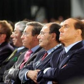 La 'Bossi-Fini', legge sull'immigrazione ancora in vigore: nasce nel 2002 con il secondo governo Berlusconi