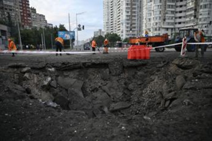 Ucraina, nuovo attacco russo su Kiev nella notte: due morti