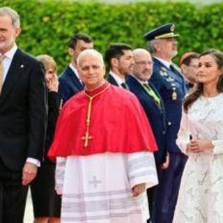 Il Papa a Madrid: "Preoccupato per l'Ucraina, l'Iran  non è una guerra giusta"