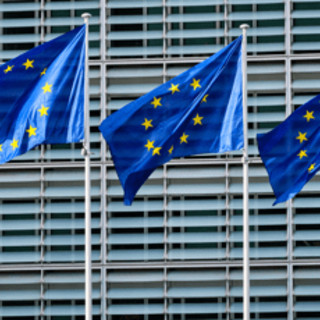 Accordo Trump-Putin, Ue: "Europa non allenta pressione, nuove sanzioni contro la Russia"
