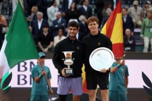 Sinner-Alcaraz, sfida anche nel ranking. Come cambiano classifica e Race dopo Roma