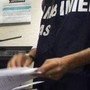Insetti e vermi in alimenti per bambini, sequestri e una denuncia a Napoli