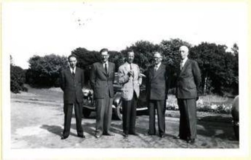 Mediobanca: 80 anni dalla fondazione - 'metà soldi e metà consigli', il detto milanese fatto proprio da Cuccia Mediobanca: 80 anni dalla fondazione - 'metà soldi e metà consigli', il detto milanese fatto proprio da Cuccia