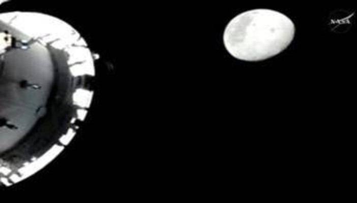 Artemis II batte il record dell'Apollo 13, equipaggio mai così distante dalla Terra