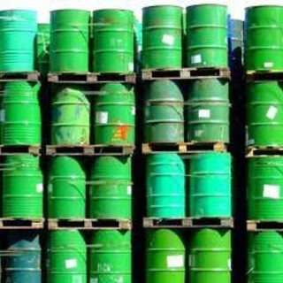 Attacco Israele a Iran, listini in rosso: corre prezzo petrolio e oro