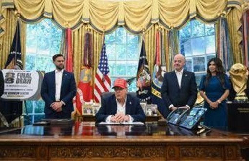 Mondiali di calcio 2026, Trump: &quot;Sorteggio il 5 dicembre al Kennedy Center&quot;