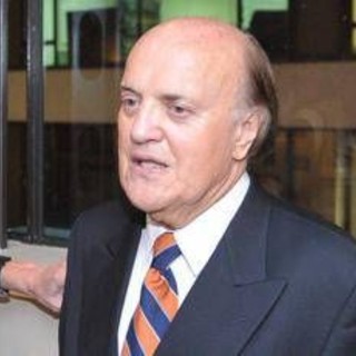 Morto Peter Arnett, il premio Pulitzer per le cronache dal Vietnam aveva 91 anni