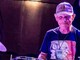 Addio a Gianni Cazzola, il batterista muore a 88 anni mentre suona sul palco Addio a Gianni Cazzola, il batterista muore a 88 anni mentre suona sul palco