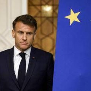 Dazi, Macron: &quot;Pausa fragile, dobbiamo proteggerci&quot;. Ue: &quot;Usare 90 giorni con saggezza&quot;