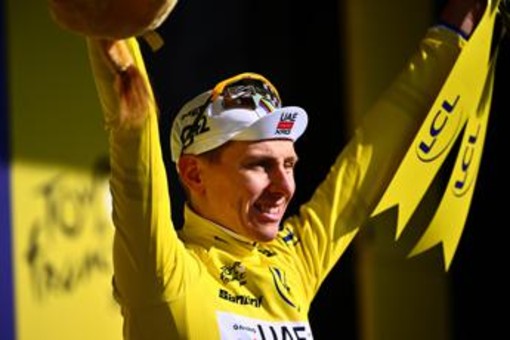 Tour de France, oggi tappa 16: orari, percorso e dove vederla in tv (in chiaro) Tour de France, oggi tappa 16: orari, percorso e dove vederla in tv (in chiaro)