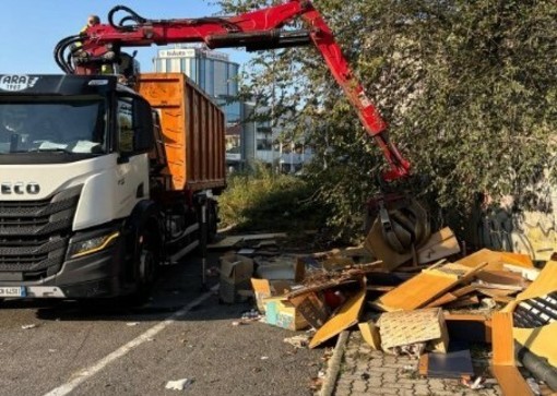 Moncalieri dichiara guerra ai 'furbetti dei rifiuti' Moncalieri dichiara guerra ai 'furbetti dei rifiuti'