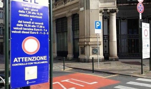Finto SMS sul transito in zona Ztl: il tentativo di frode segnalato dalla Città di Torino